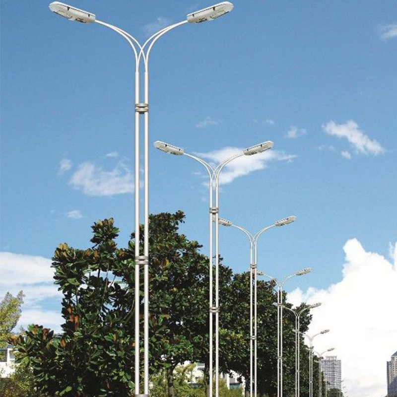 Feuerverzinkter Lichtmast