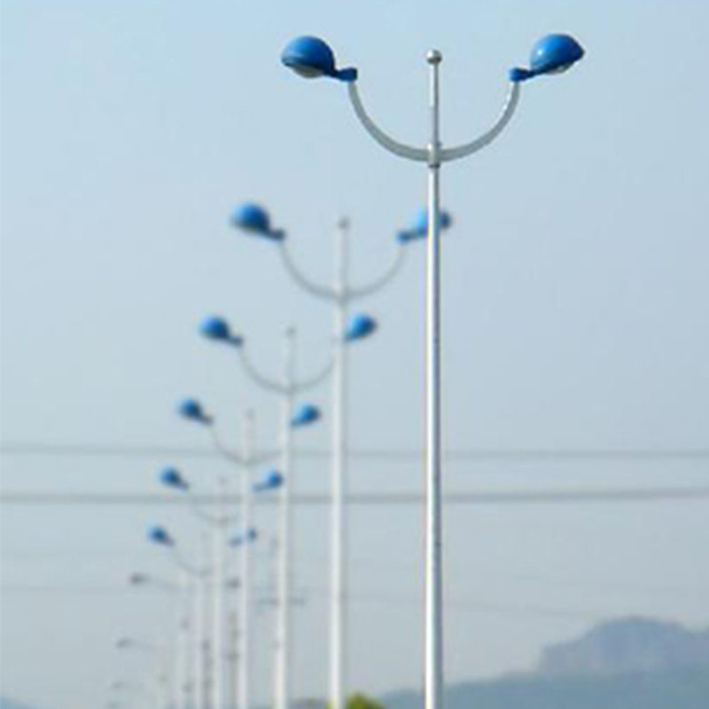 Feuerverzinkter Lichtmast